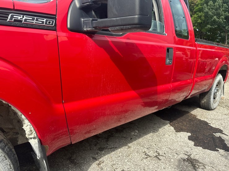 2011-ford-f250-image-10