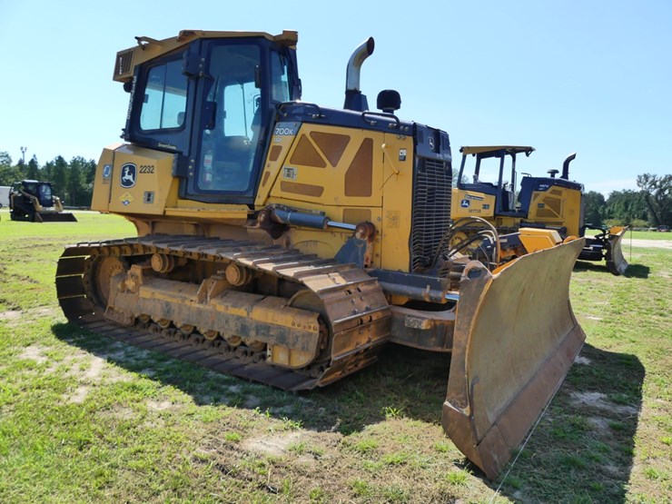 2018-deere-700k-lgp-image-2