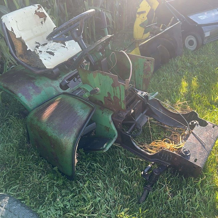 John Deere Parts Machine