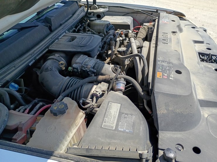 2013-gmc-sierra-3500-image-40
