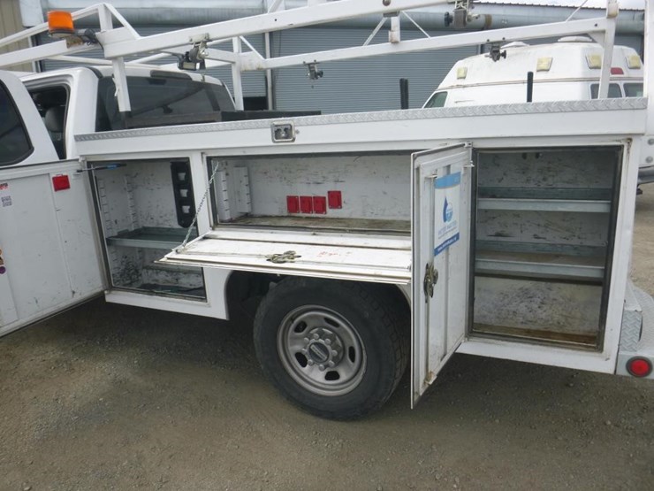 2018-ford-f350-image-8