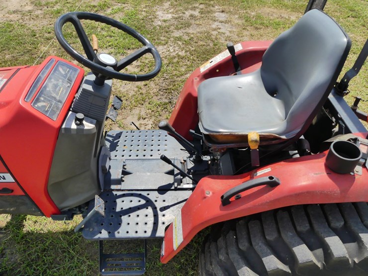 massey-ferguson-1428v-image-9