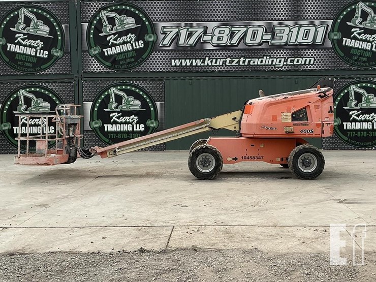 2016-jlg-400s-image-1