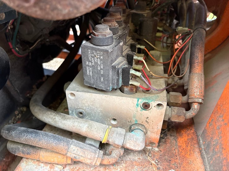 #2718-•-mbw-cg100-curb-machine-image-15