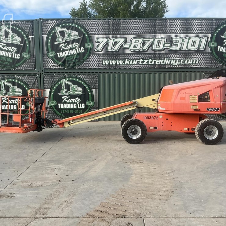 2021 JLG 400S