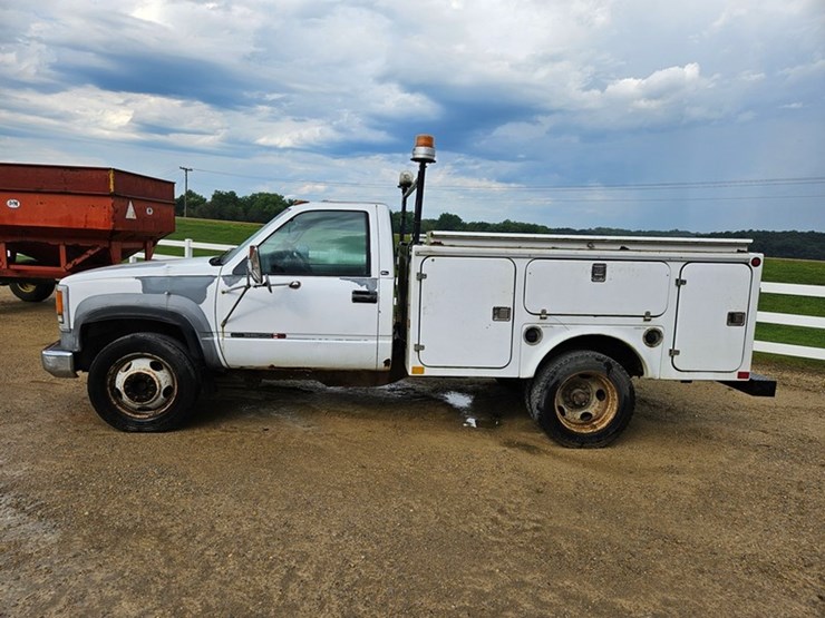 2000-gmc-3500-image-2