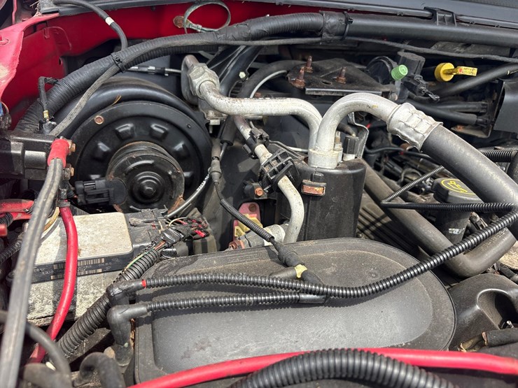 2004-ford-f350-image-45