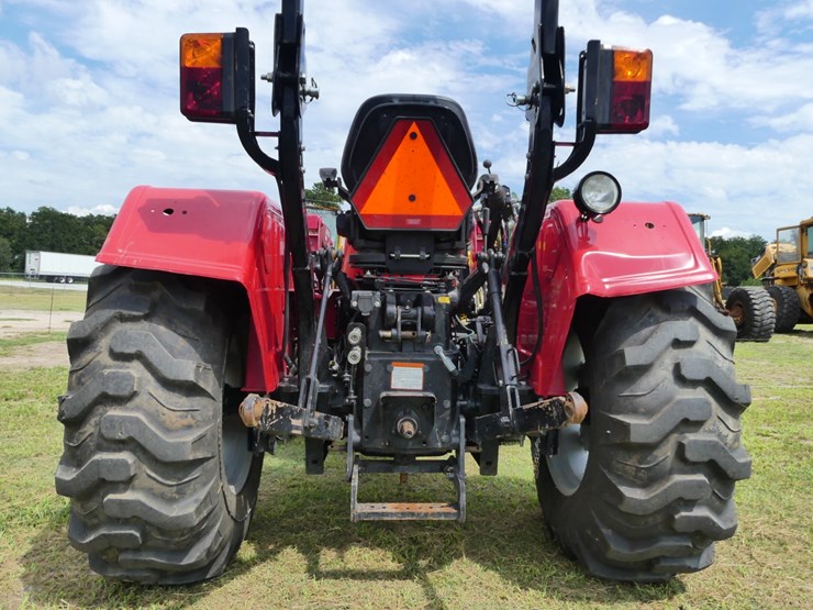 2023-mahindra-4550-image-5
