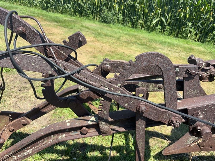 john-deere-18-image-19