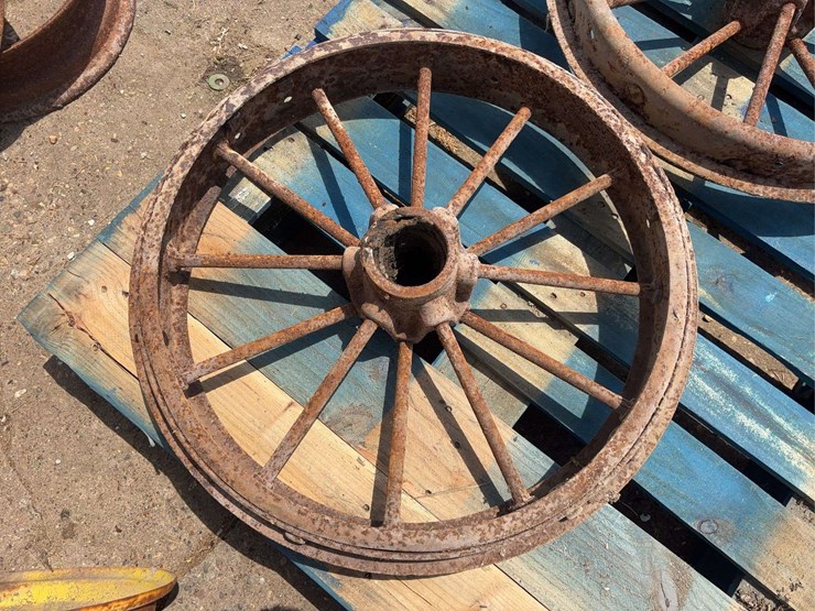 john-deere-24-image-6