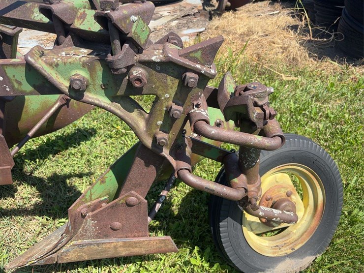 john-deere-14-image-33