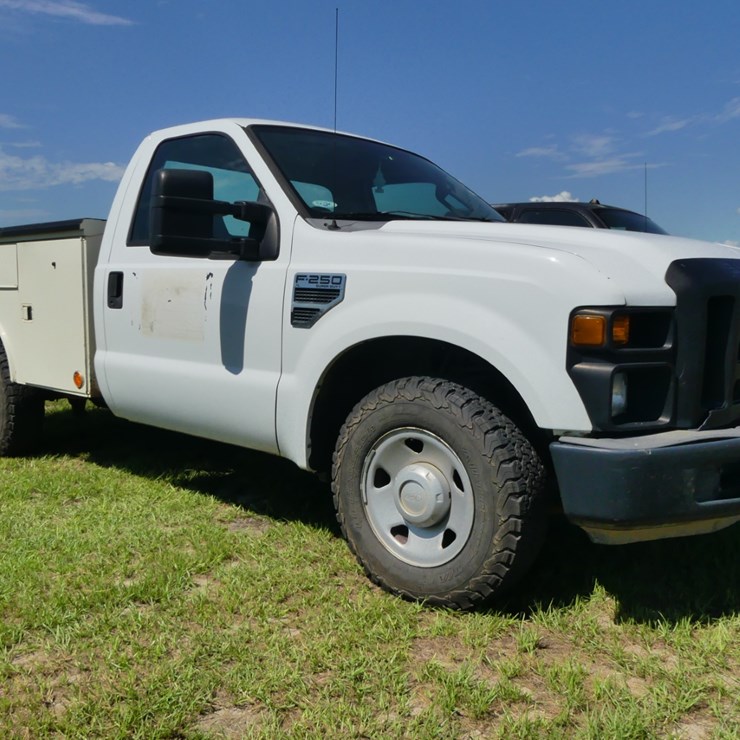 2008 FORD F250 XL