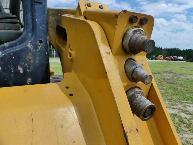 2018-caterpillar-259d-image-12