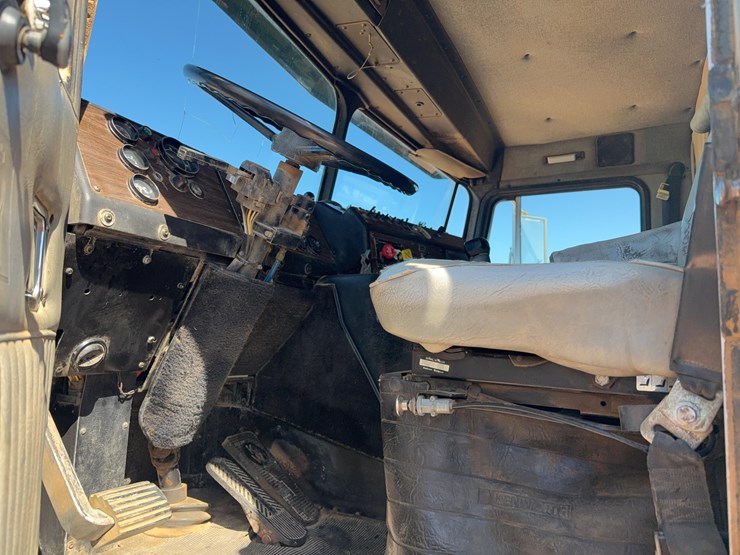 1990-kenworth-k100e-image-14