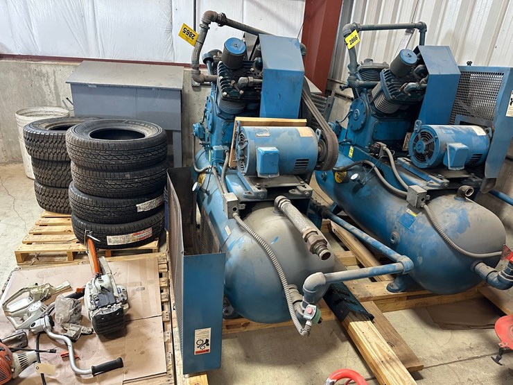 #2865-•-quincy-slt-25-air-compressor-image-3