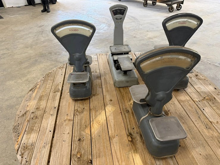vintage-toledo-&-exact-weight-scales-image-1