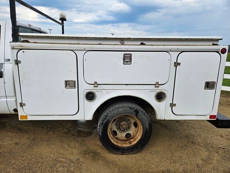 2000-gmc-3500-image-12