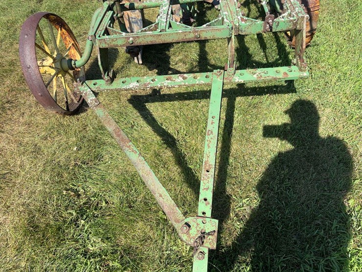 john-deere-14-image-8