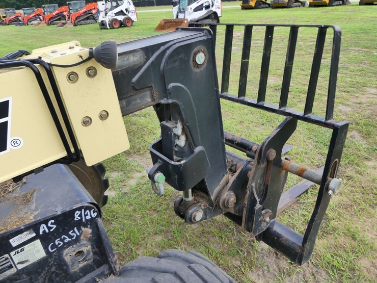 2019-jlg-g5-18a-image-8