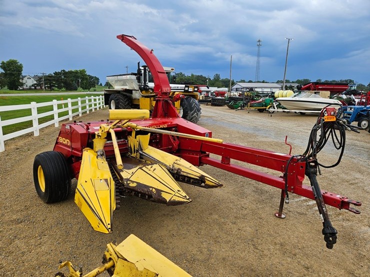 new-holland-900-image-7