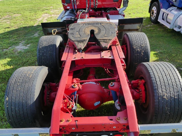 2018-kenworth-680-image-5