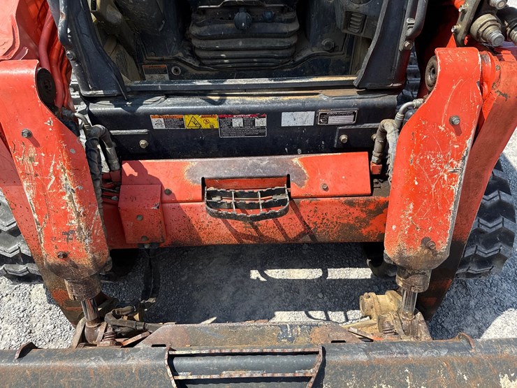 kubota-svl90-2-image-9