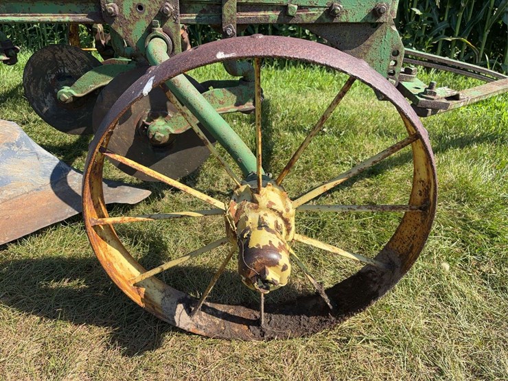 john-deere-14-image-17