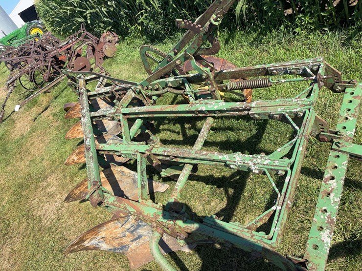 john-deere-14-image-9