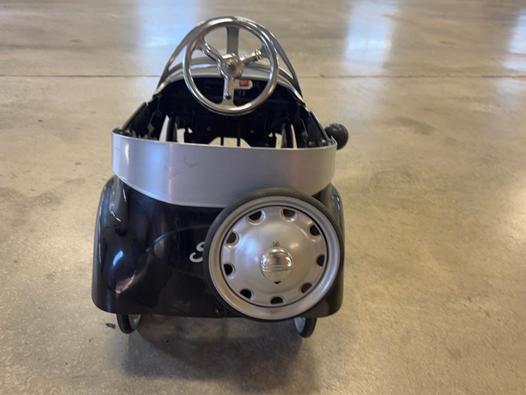 1937-pedal-car-classics-ford-roadster-image-4