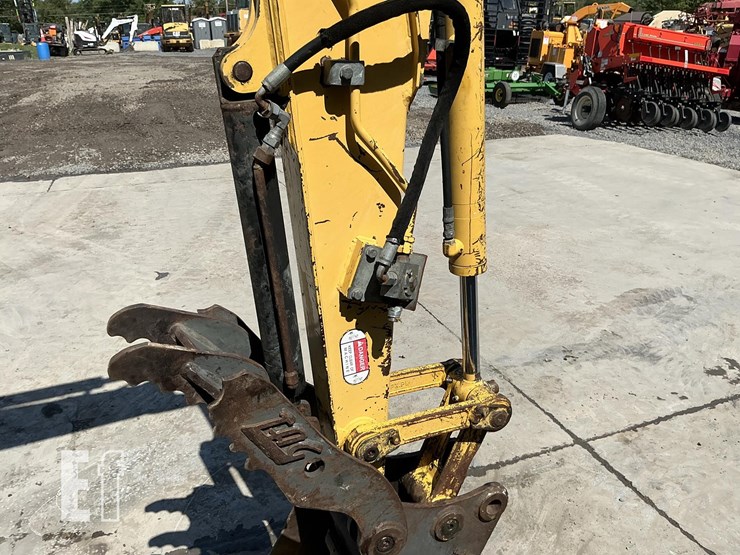 2019-kobelco-sk35sr-6e-image-12