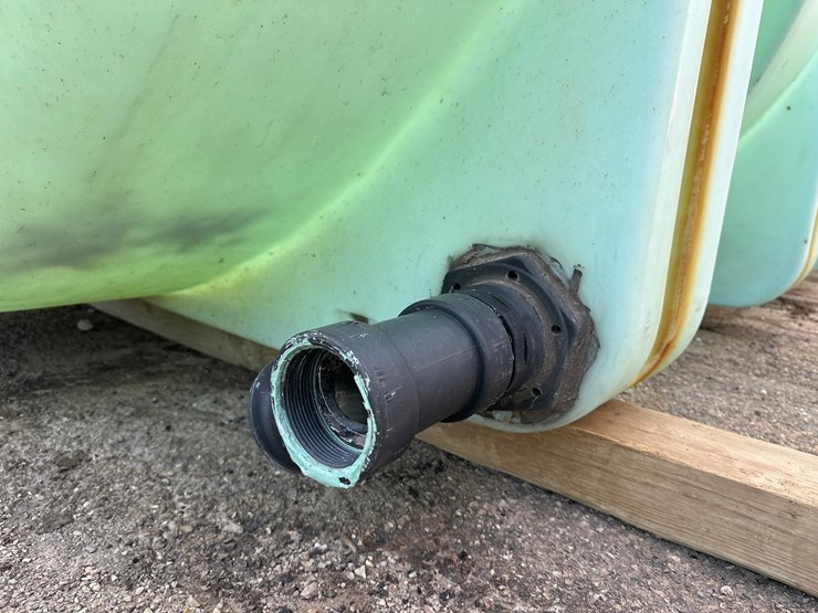 #2853-•-4000gal-brine-tank-image-6