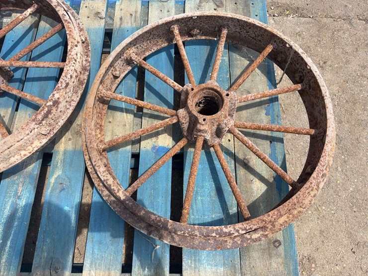 john-deere-24-image-2