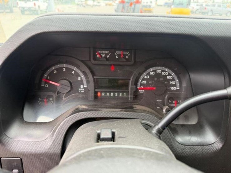 2014-ford-e450-image-11