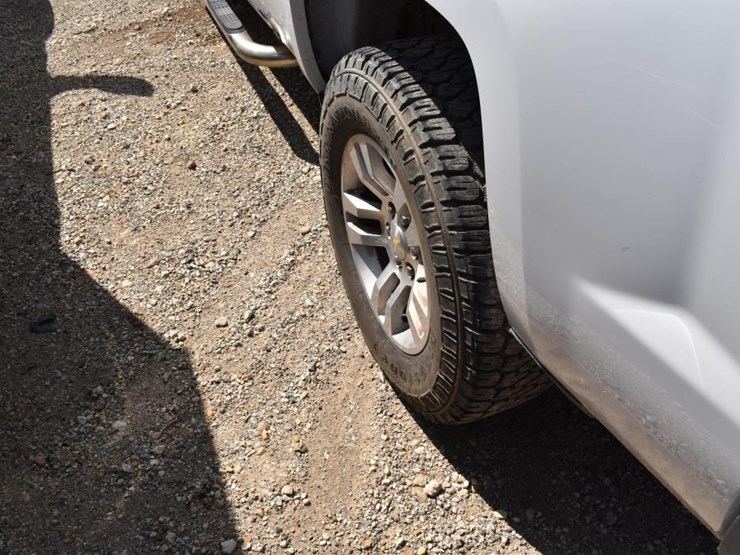 2018-chevrolet-1500-image-11