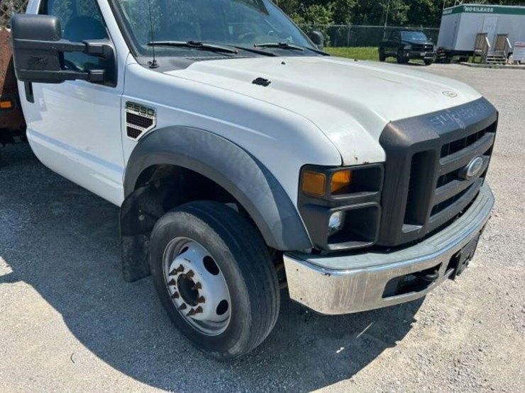 2009-ford-f550-image-34