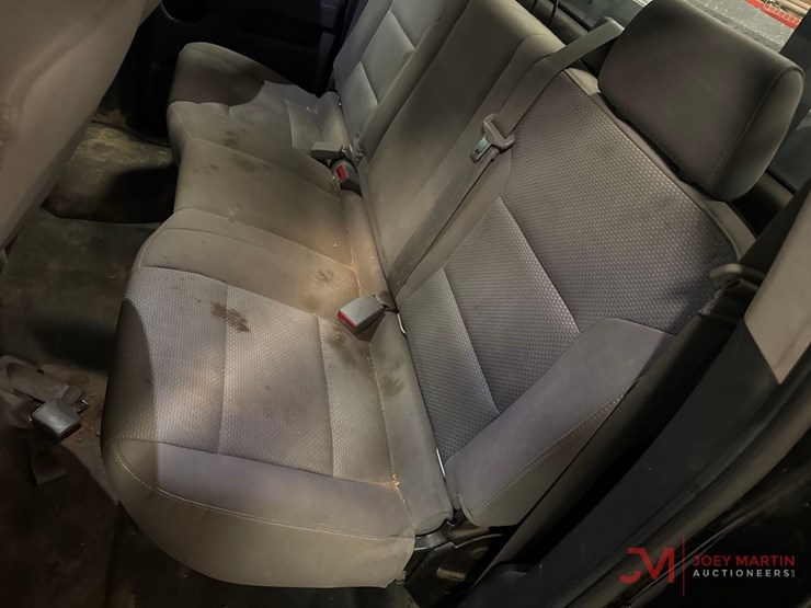 2015-chevrolet-silverado-2500-image-26