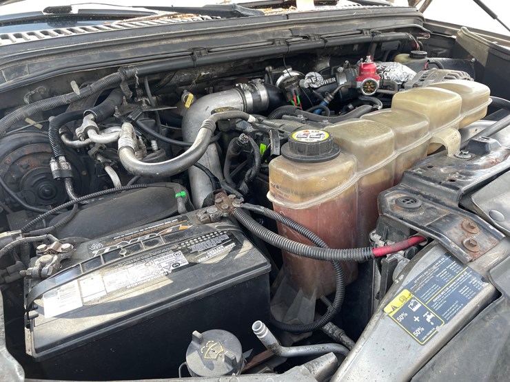 2002-ford-excursion-image-13