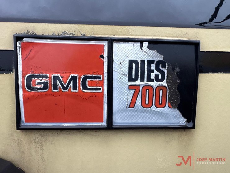 1986-gmc-7000-image-10