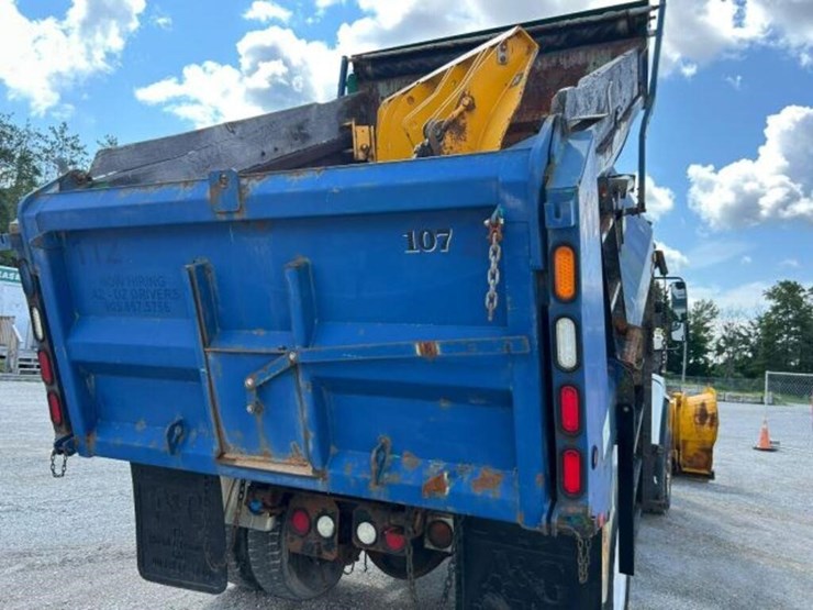 2006-freightliner-business-class-m2-s/a-1fvac3dj66-image-85