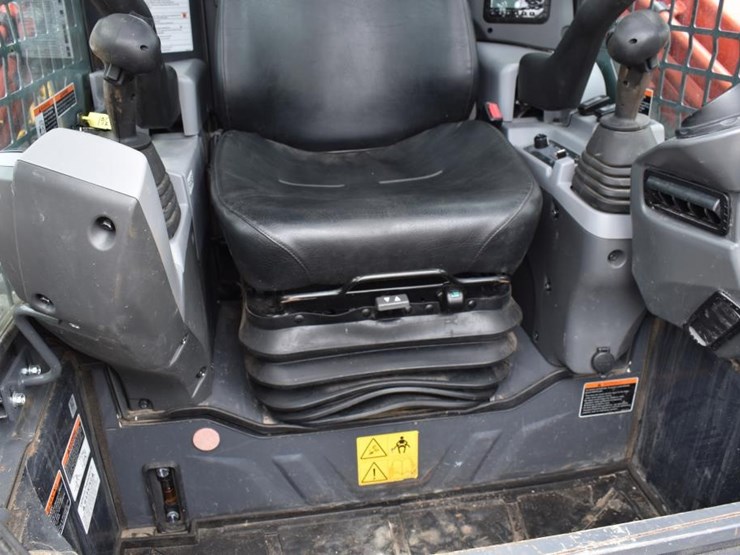 kubota-svl97-2-image-14