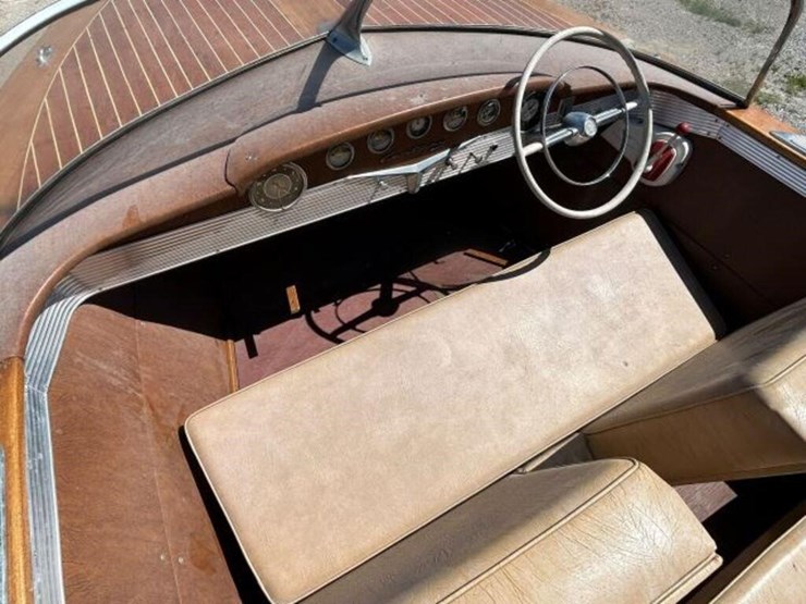 century-antique-wooden-18-ft-power-boat-image-54