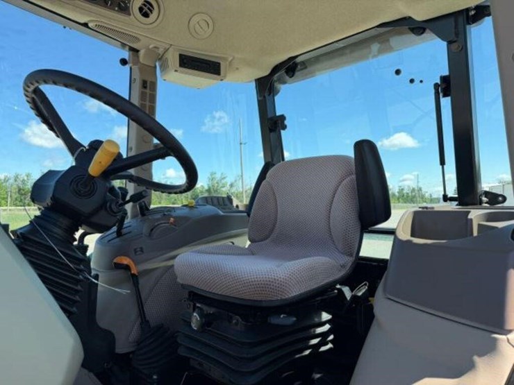 2015-john-deere-5085e-image-19