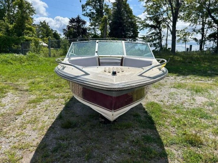ebbtide-180-riviera-xl-bowrider-image-2