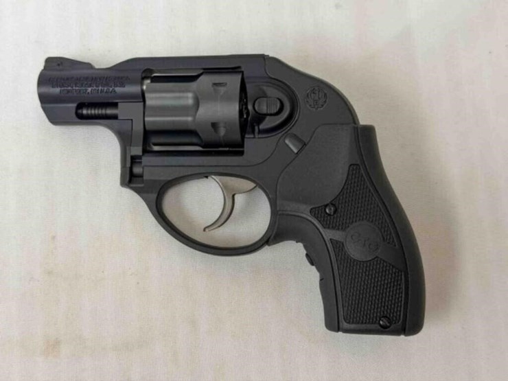 ruger-lcr-22lr-pistol-image-2