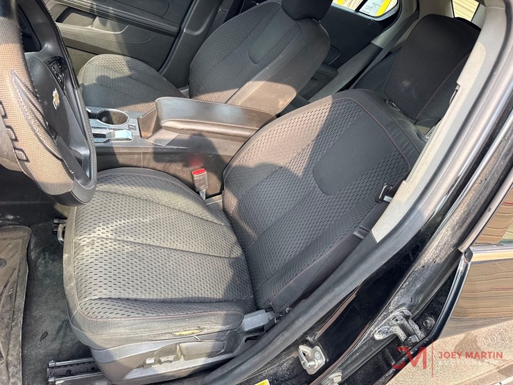 2015-chevrolet-equinox-image-24