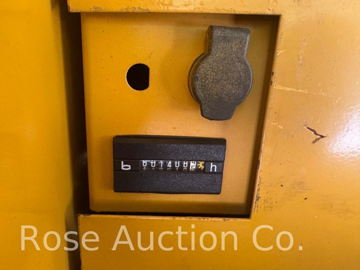 caterpillar-318-image-22