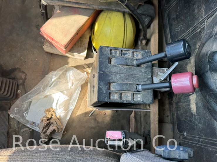 1993-mack-rd690s-image-22