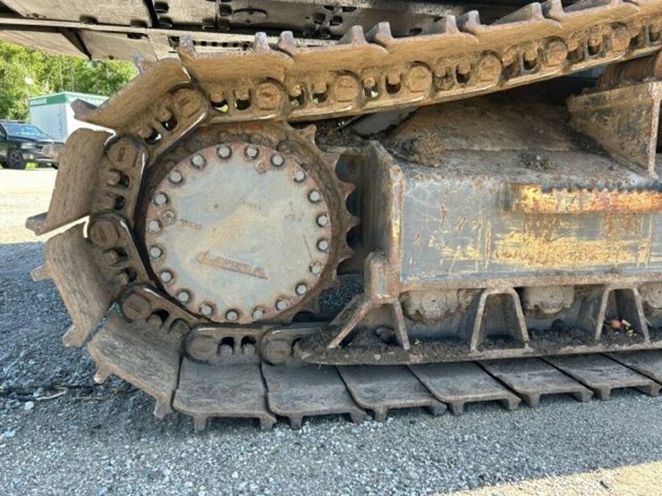 2012-volvo-fc2421c-image-92