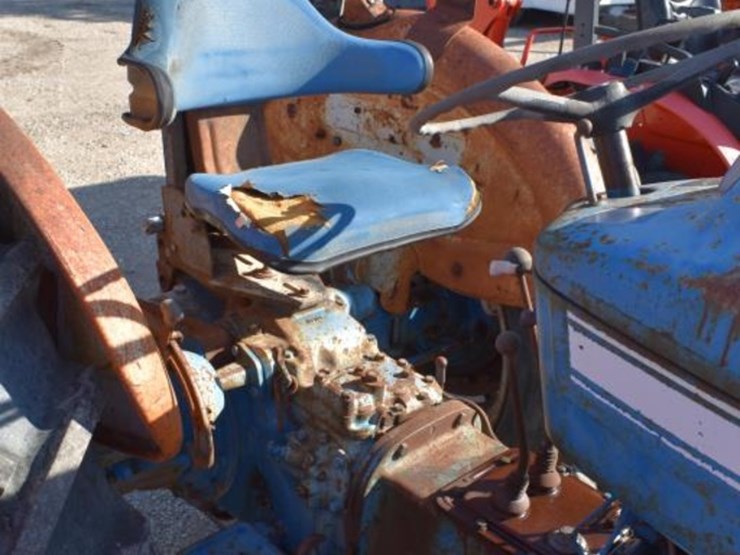 ford-3000-image-6