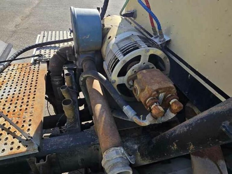 2003-caterpillar-c12-image-15